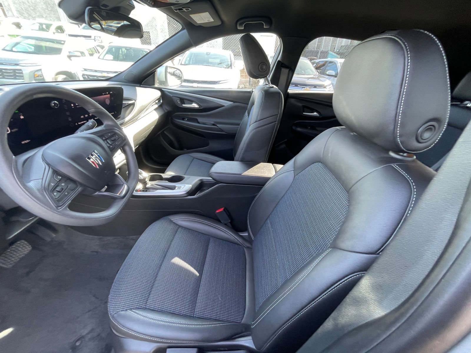 Thumbnail: 2025 Buick Envista - 25