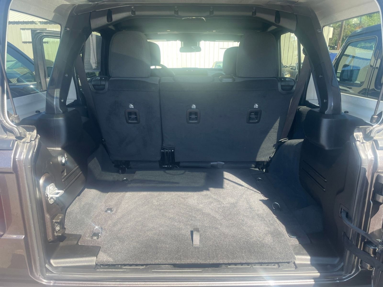 Thumbnail: 2025 Jeep Wrangler - 31