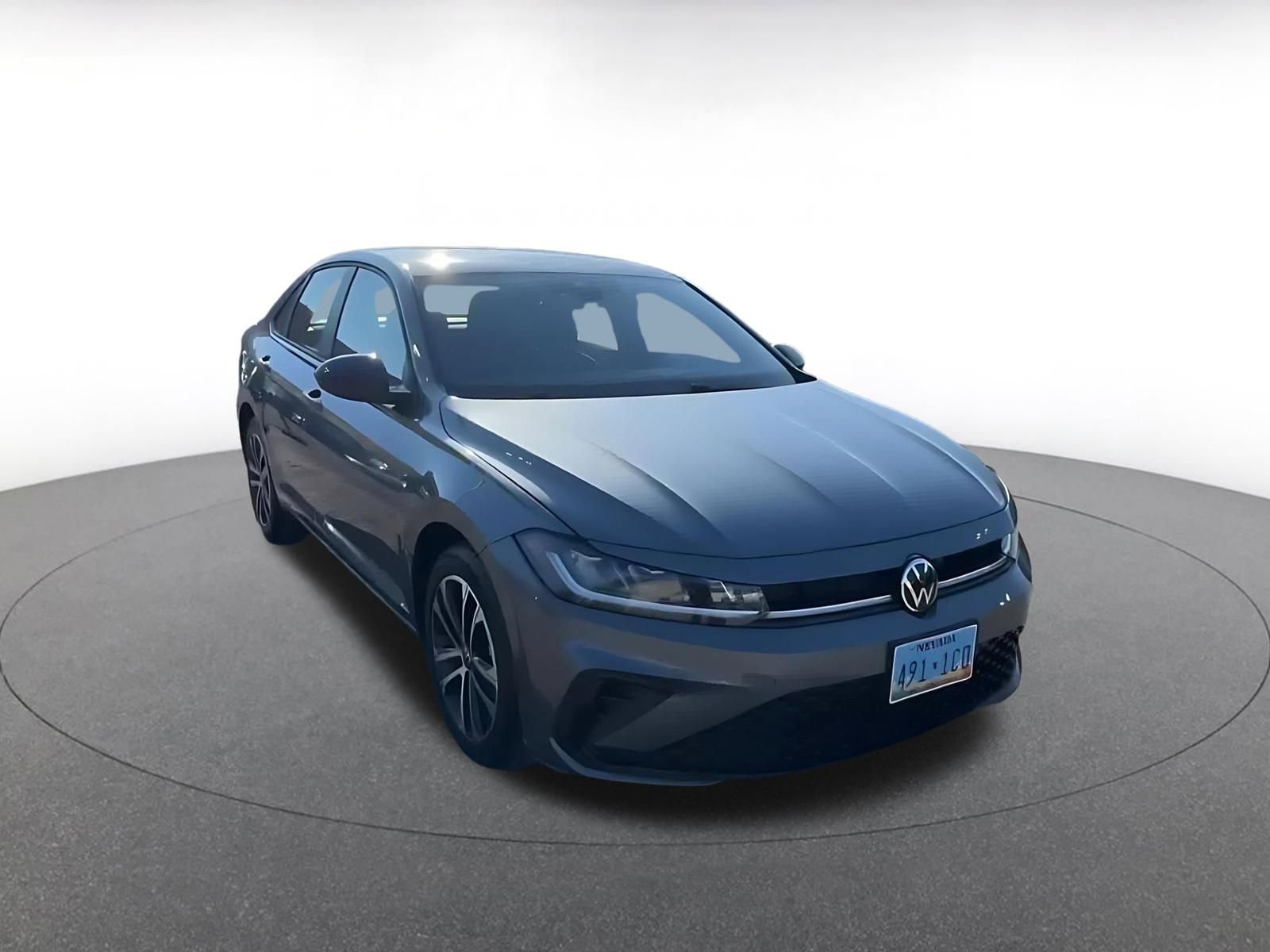 Thumbnail: 2025 Volkswagen Jetta - 3