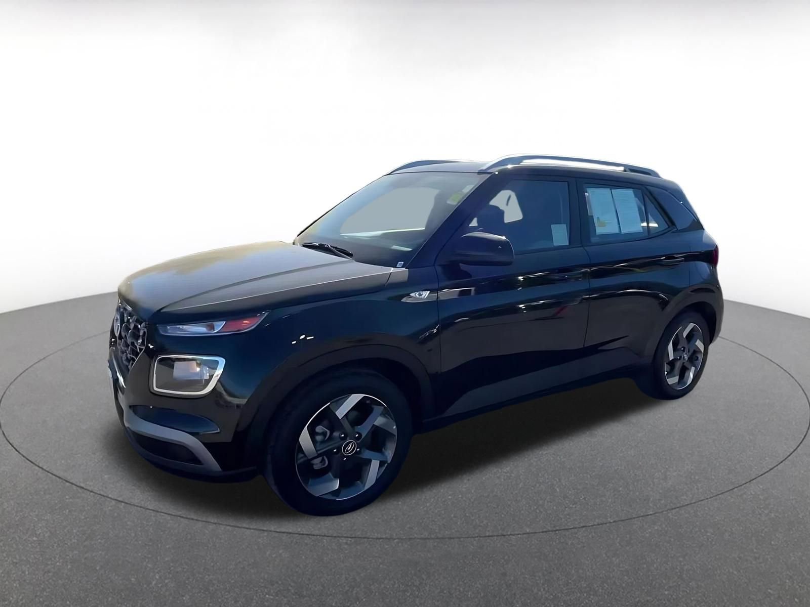 Thumbnail: 2025 Hyundai Venue - 8