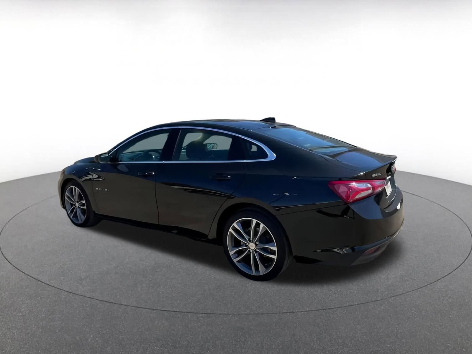 Thumbnail: 2024 Chevrolet Malibu - 10