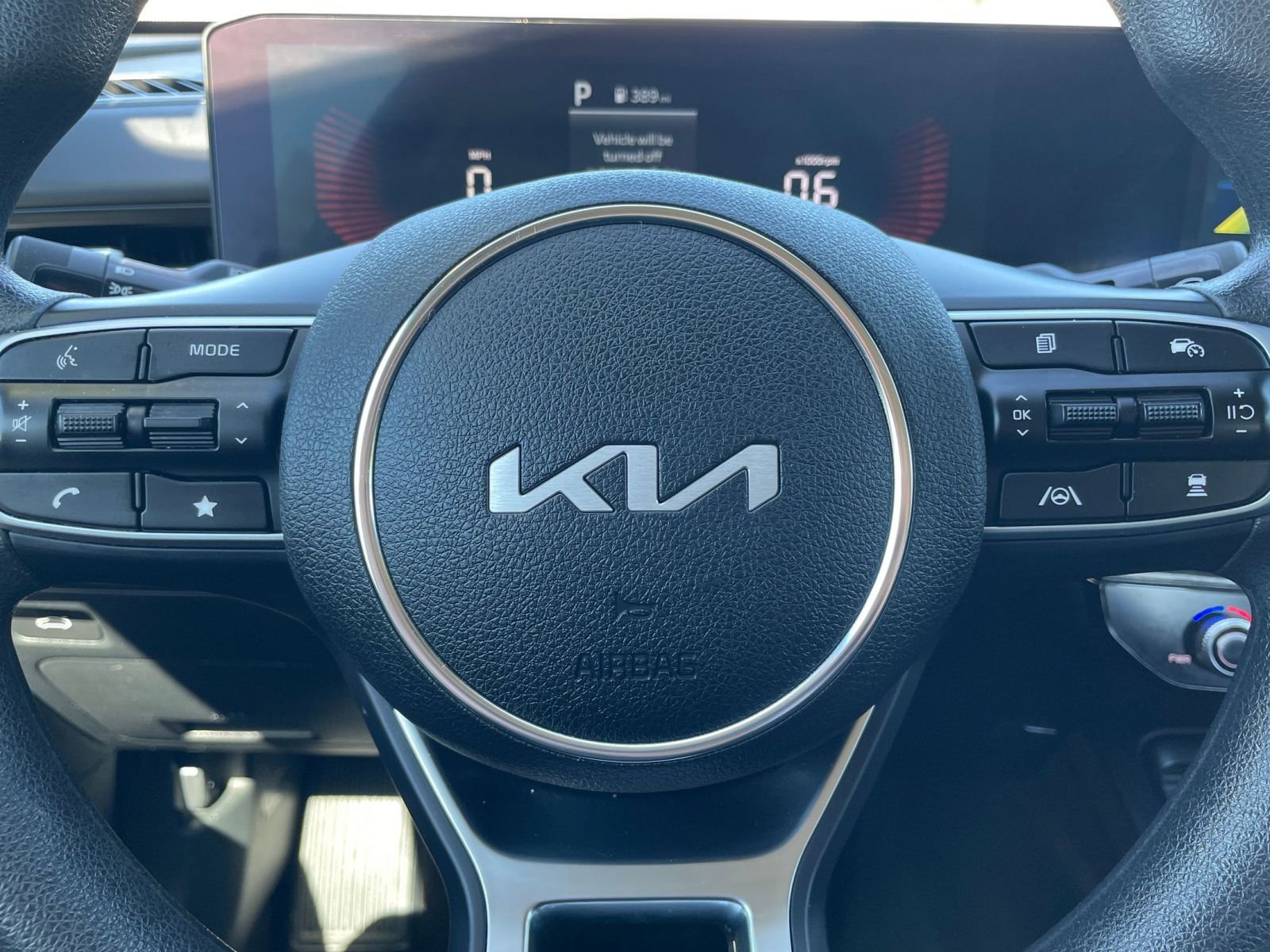 Thumbnail: 2025 Kia K5 - 27
