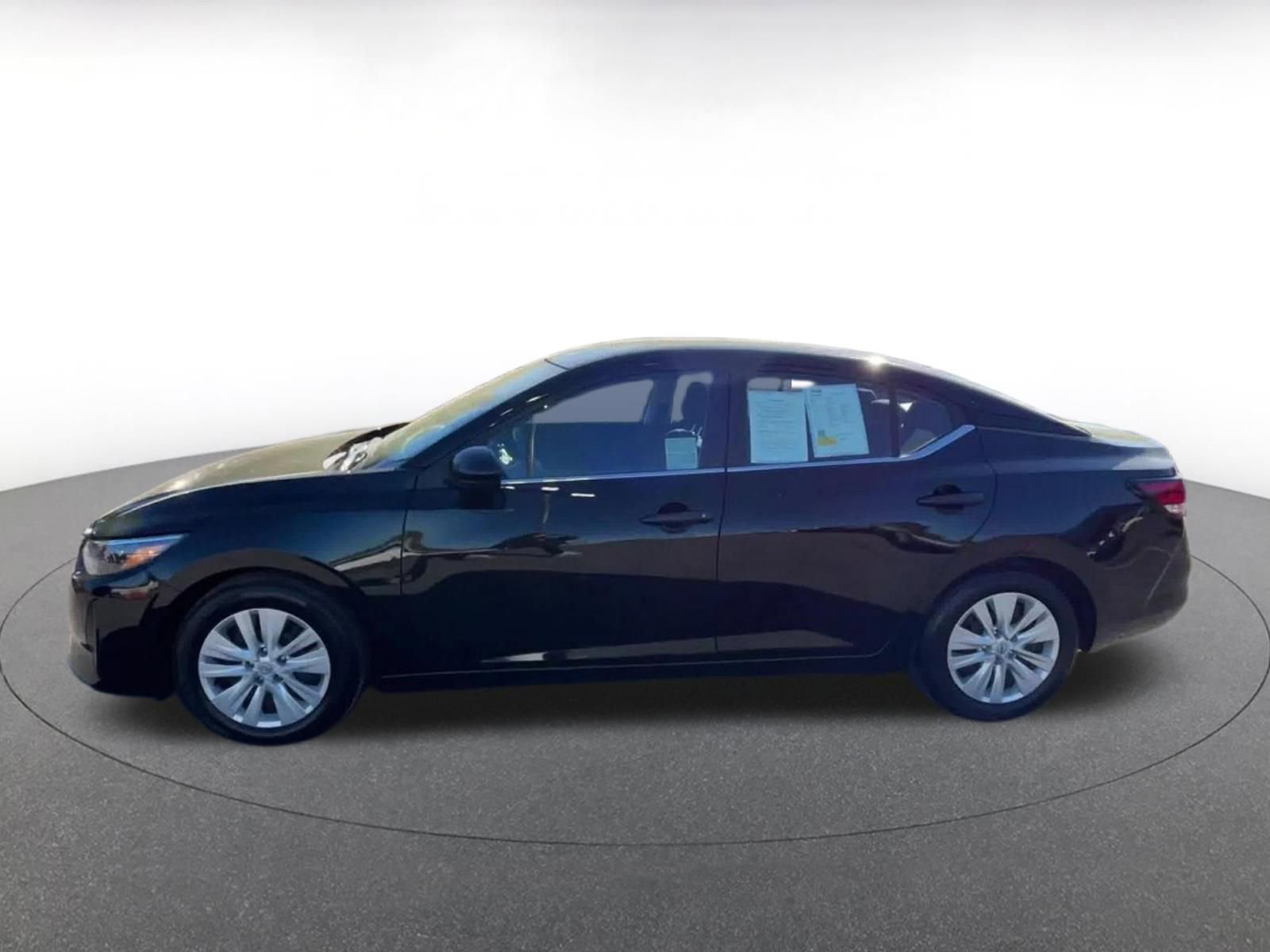 Thumbnail: 2025 Nissan Sentra - 8