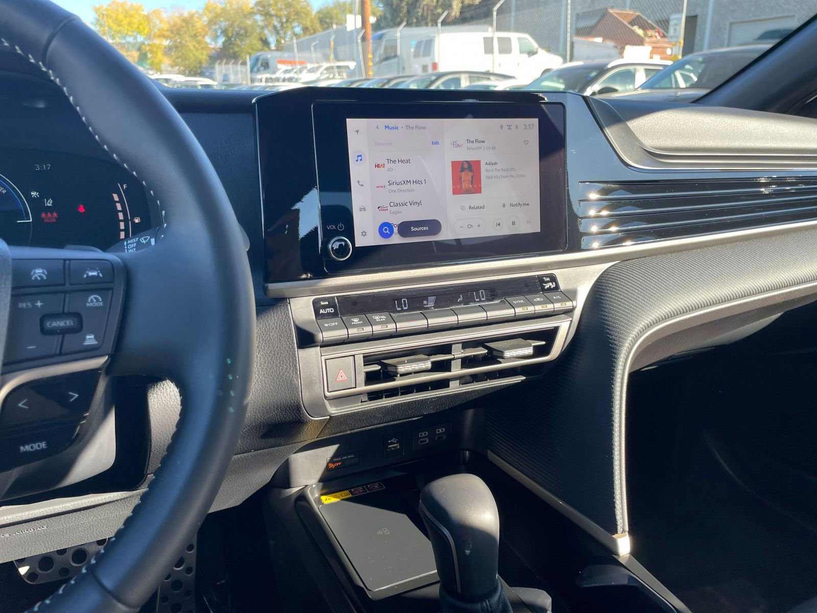 Thumbnail: 2025 Toyota Camry - 18