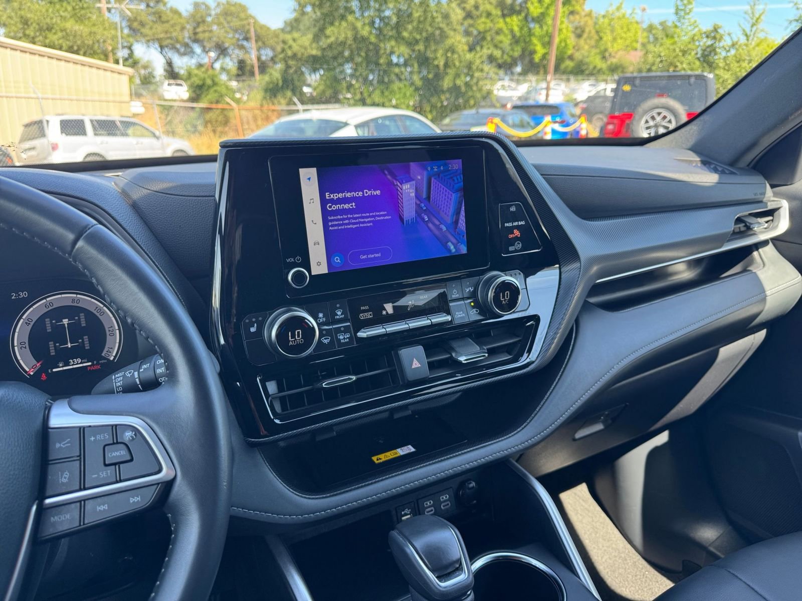 Thumbnail: 2025 Toyota Highlander - 17