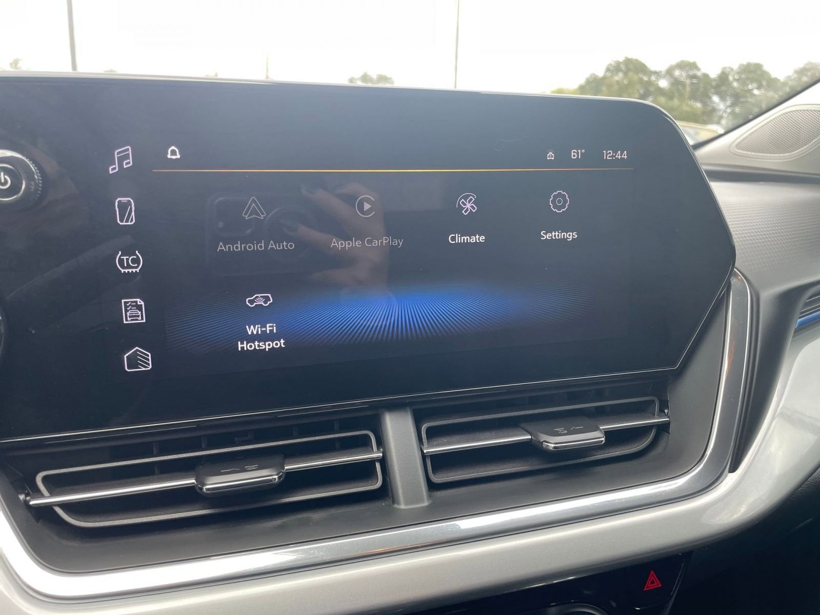 Thumbnail: 2025 Chevrolet Trax - 21