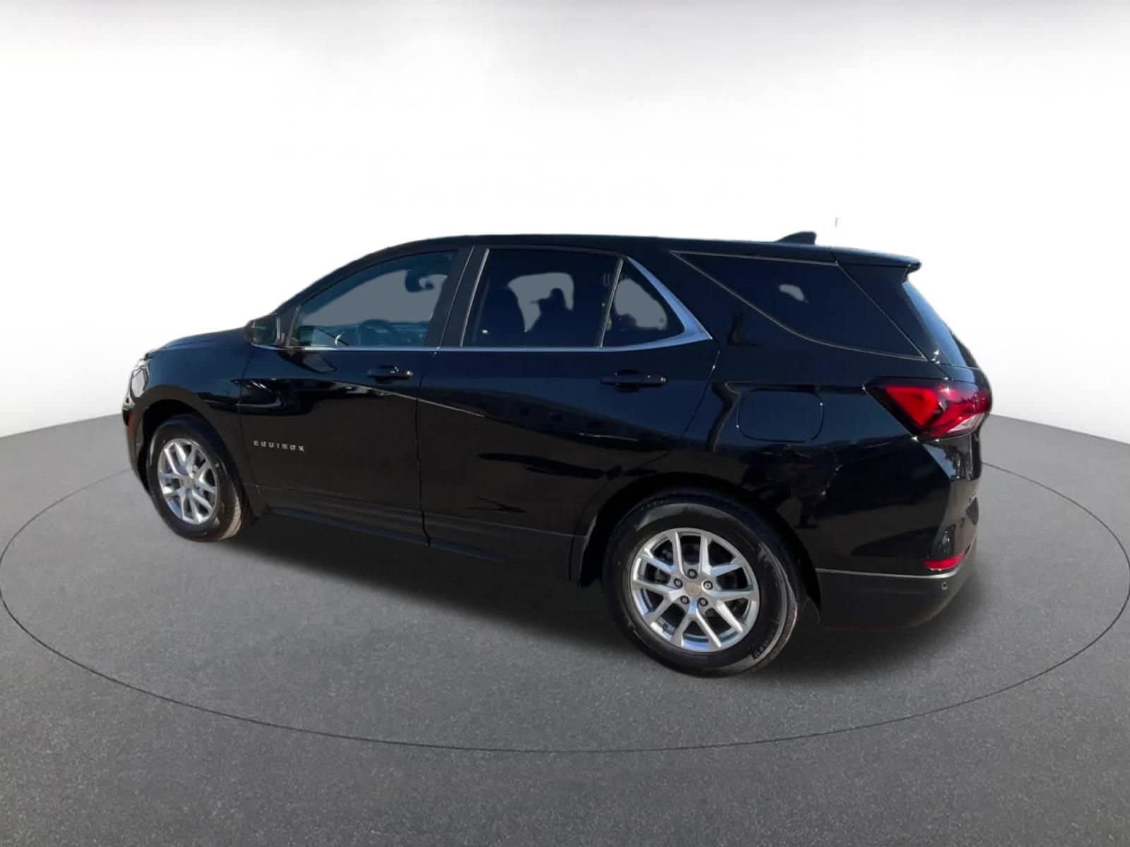 Thumbnail: 2024 Chevrolet Equinox - 10