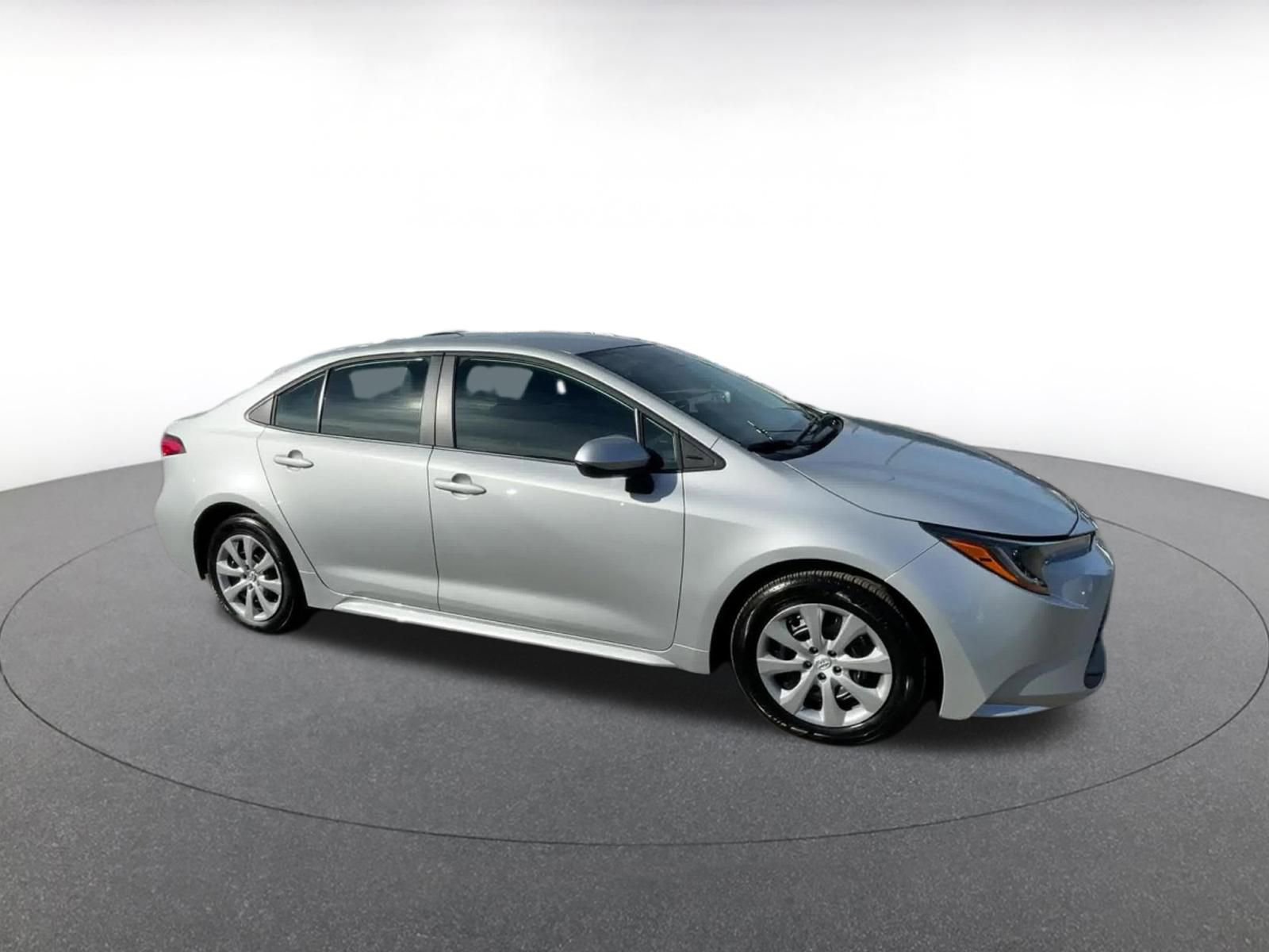 Thumbnail: 2025 Toyota Corolla - 2