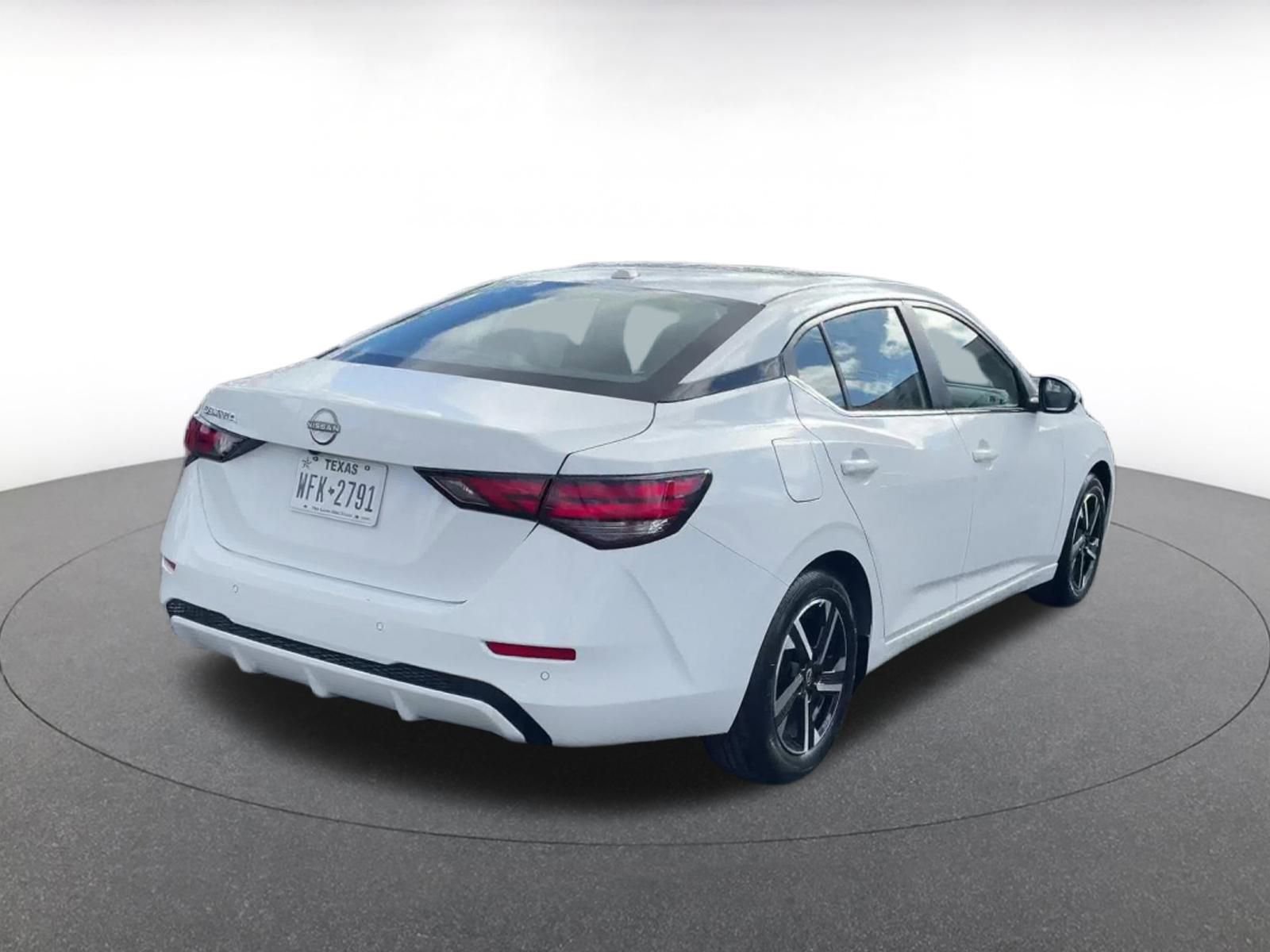 Thumbnail: 2025 Nissan Sentra - 14