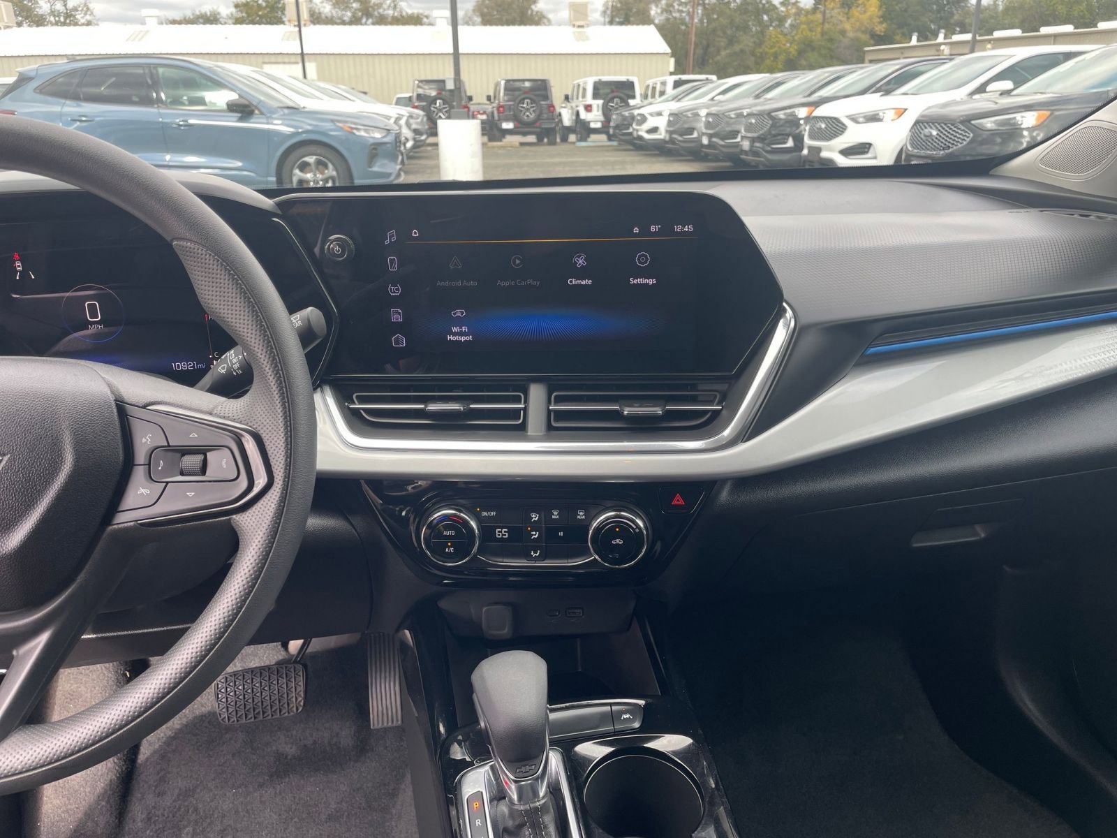 Thumbnail: 2025 Chevrolet Trax - 18