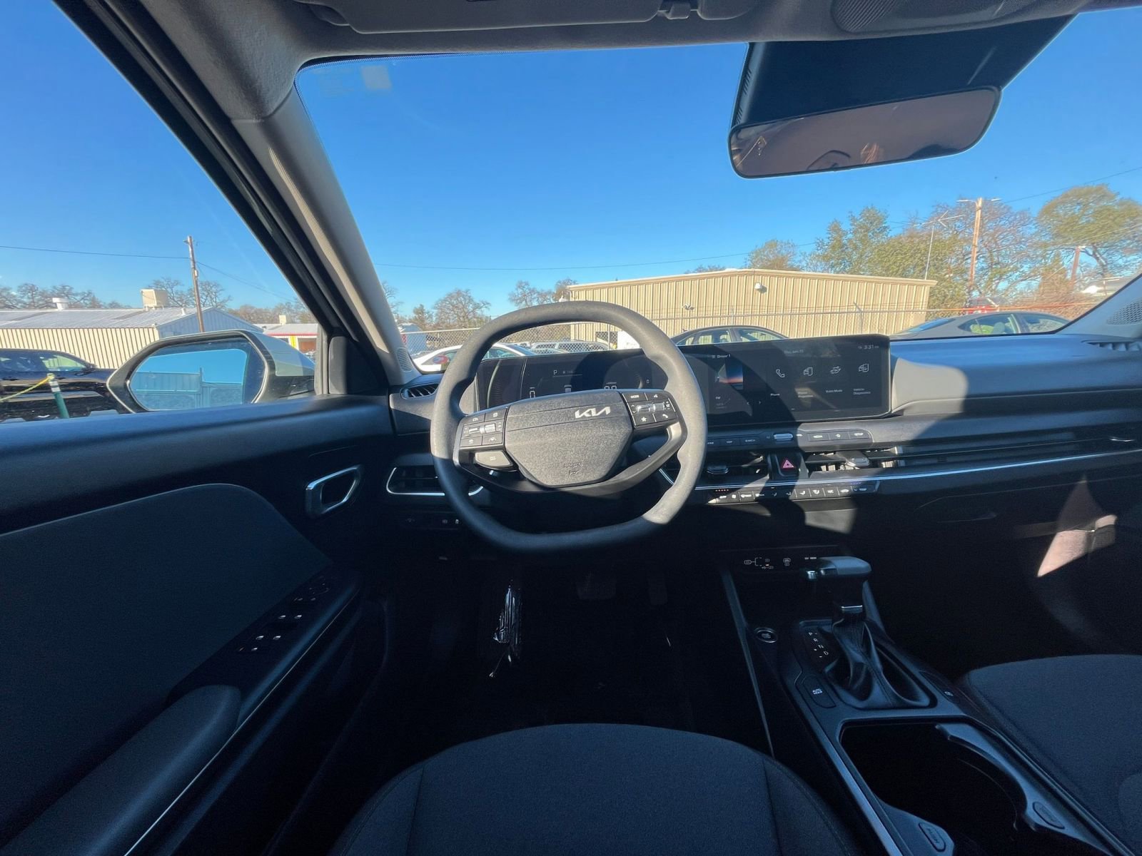 Thumbnail: 2025 Kia K4 - 33