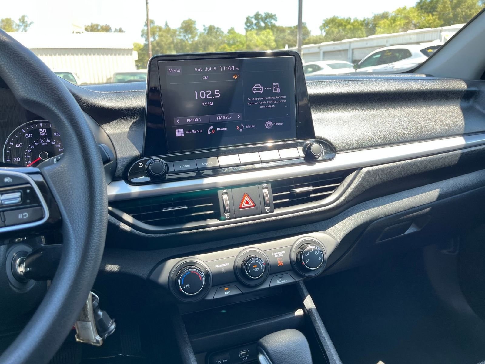 Thumbnail: 2024 Kia Forte - 18