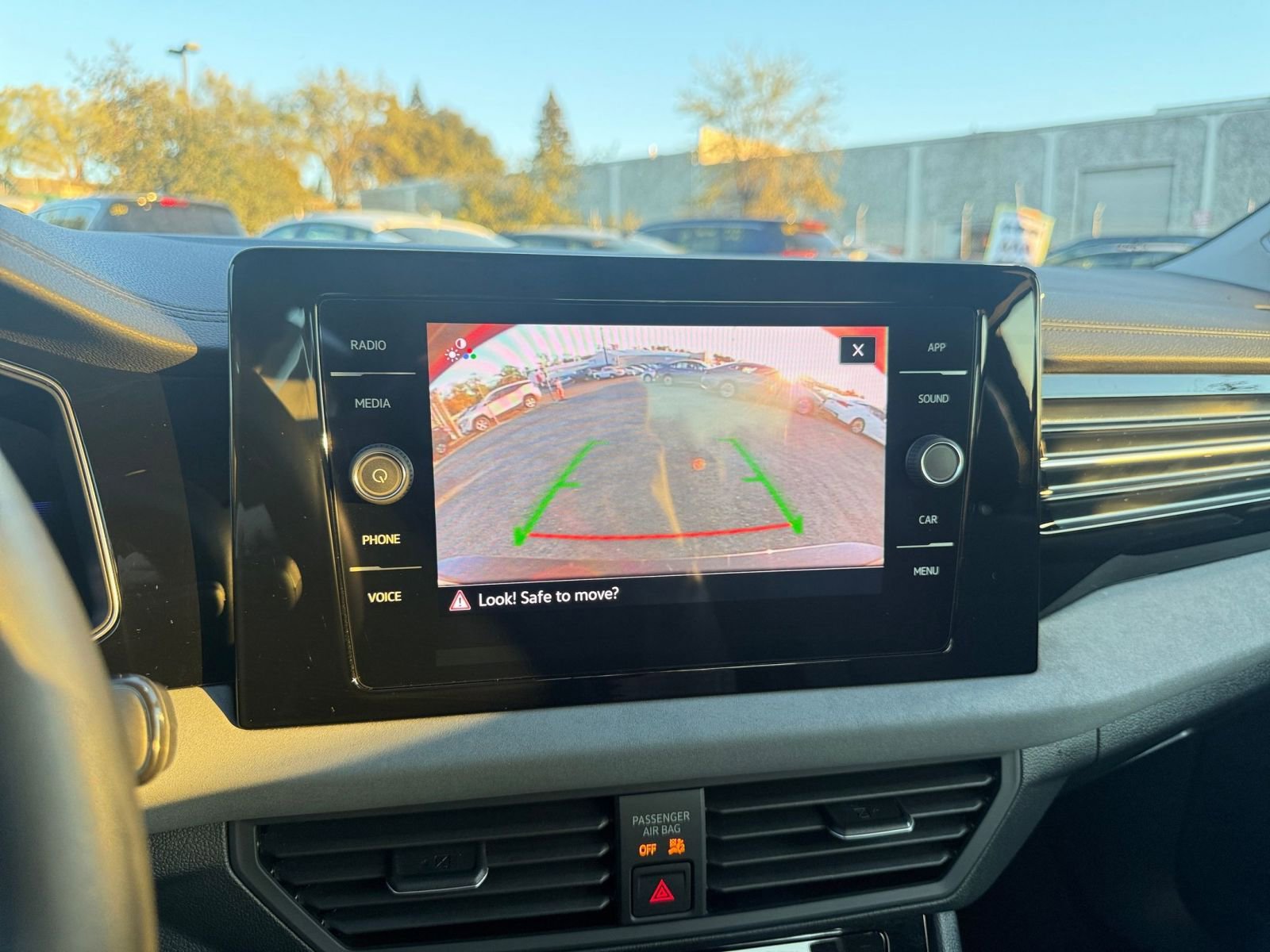 Thumbnail: 2025 Volkswagen Jetta - 24