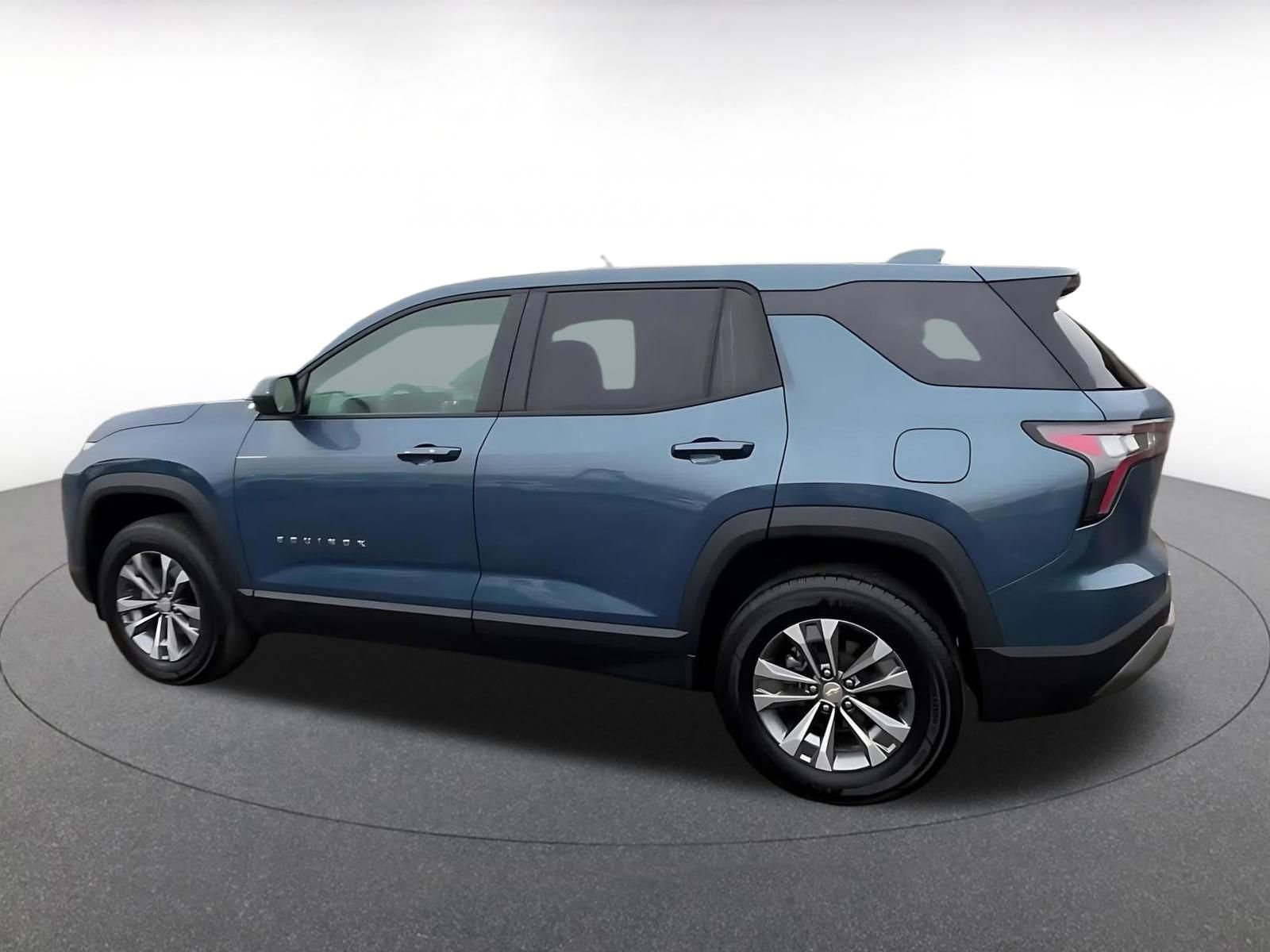 Thumbnail: 2025 Chevrolet Equinox - 10