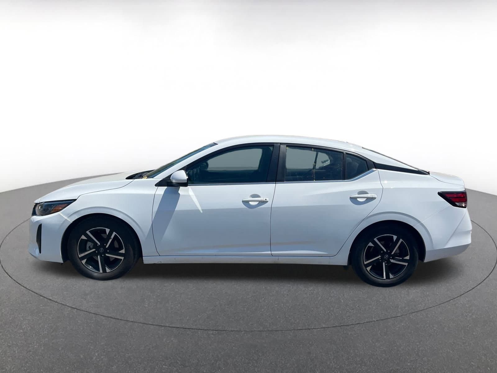 Thumbnail: 2024 Nissan Sentra - 11