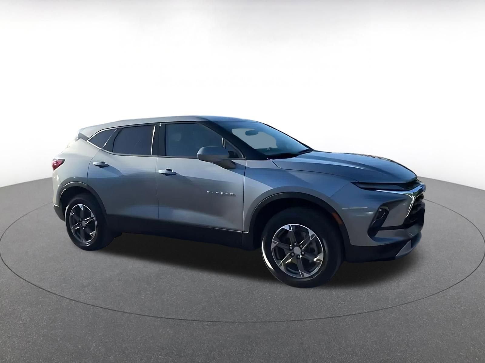 Thumbnail: 2025 Chevrolet Blazer - 2