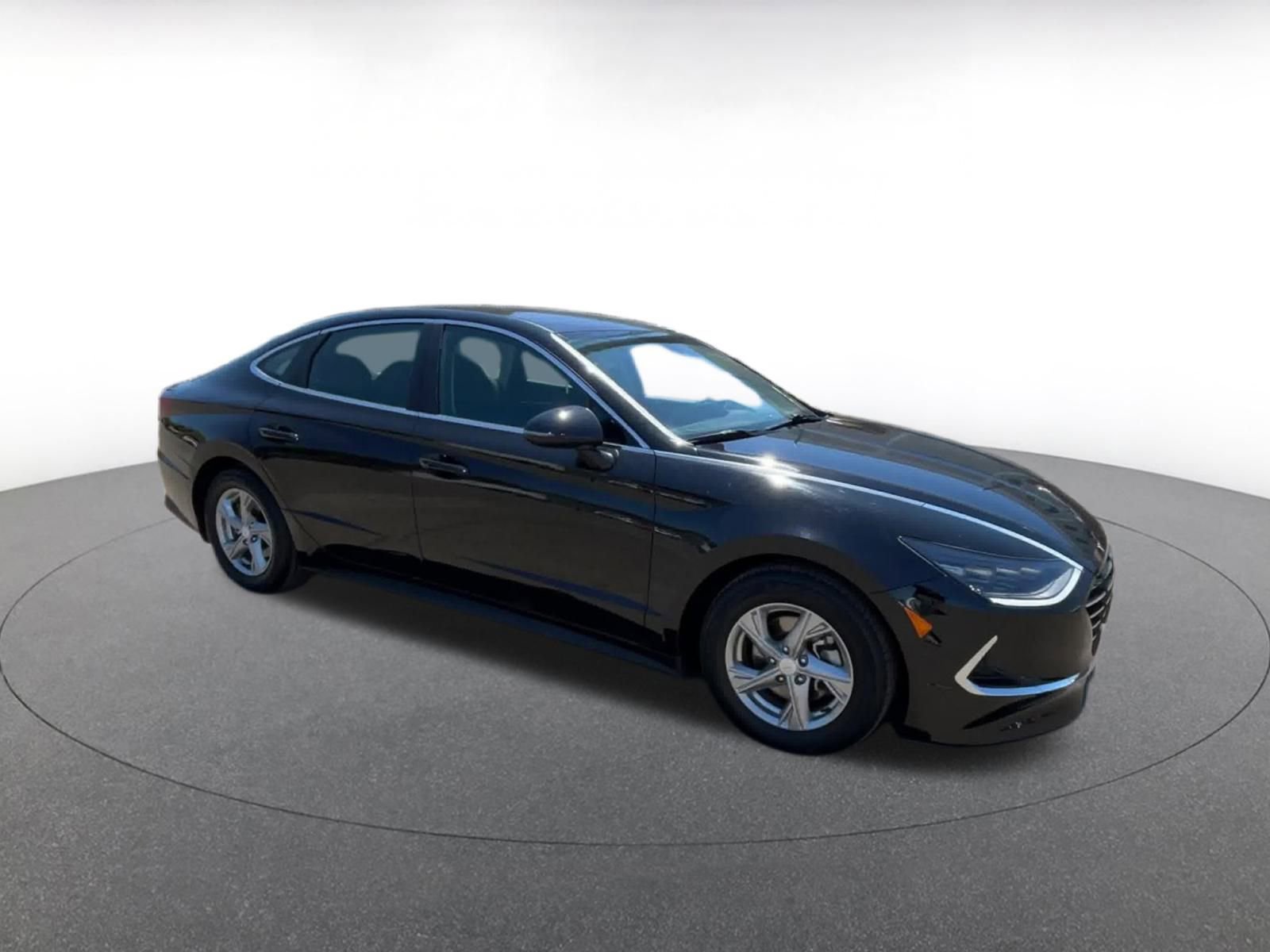 Thumbnail: 2023 Hyundai Sonata - 2