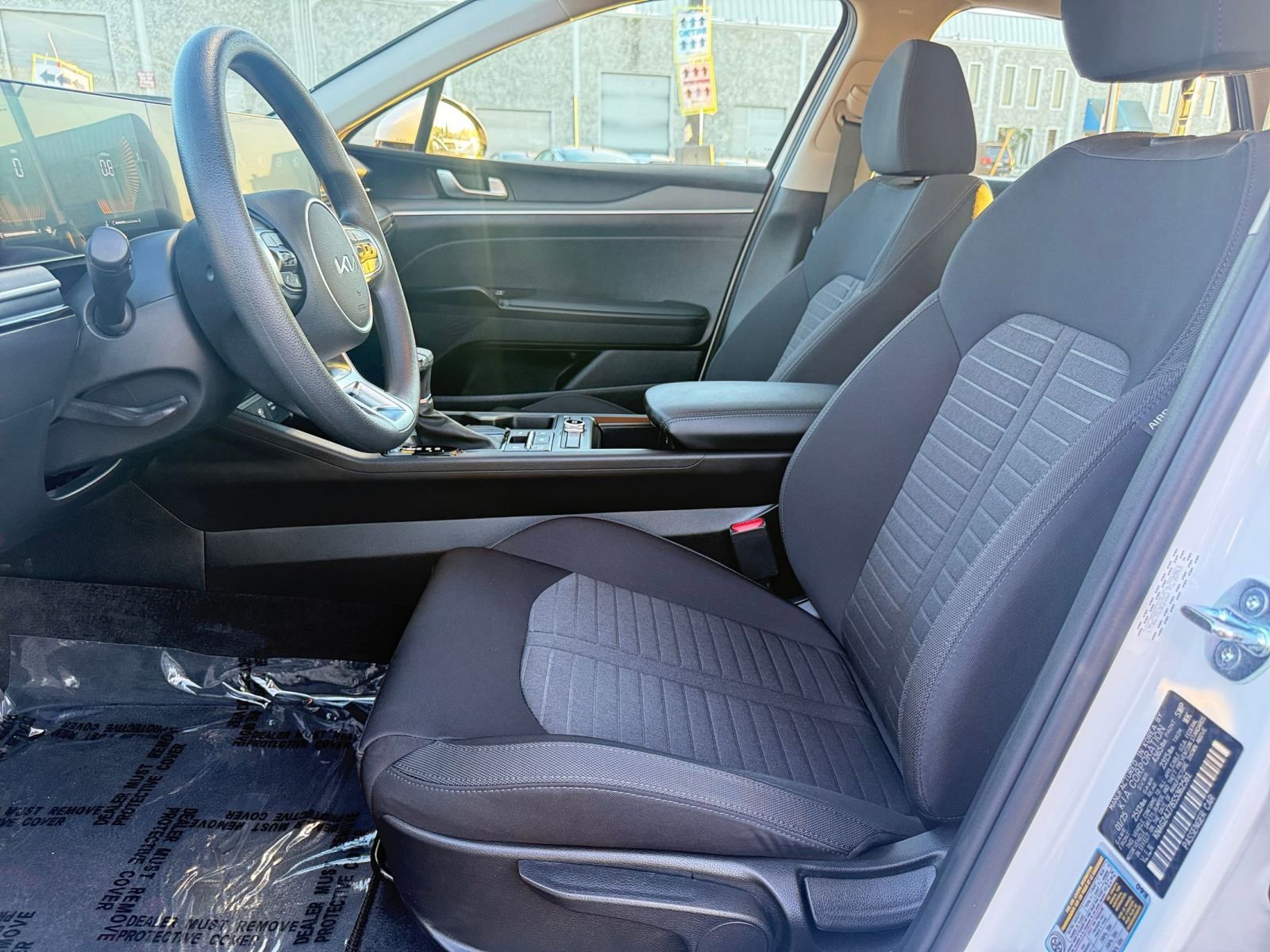 Thumbnail: 2025 Kia K5 - 28