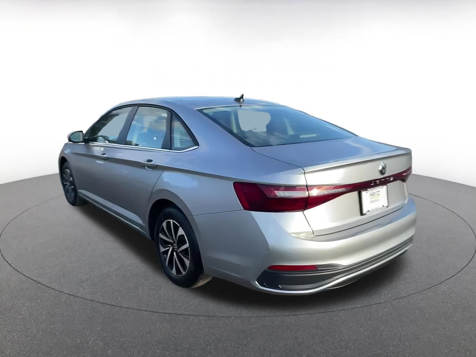 Thumbnail: 2025 Volkswagen Jetta - 11