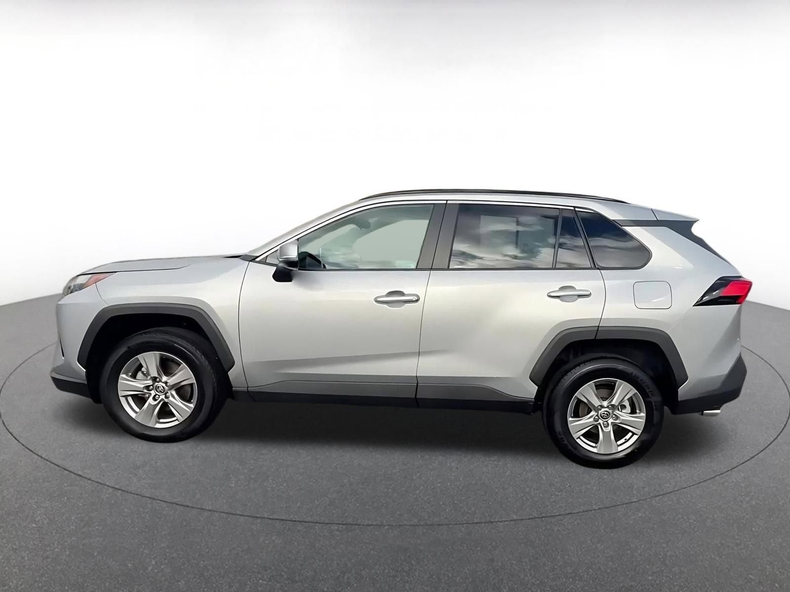 Thumbnail: 2025 Toyota RAV4 - 9