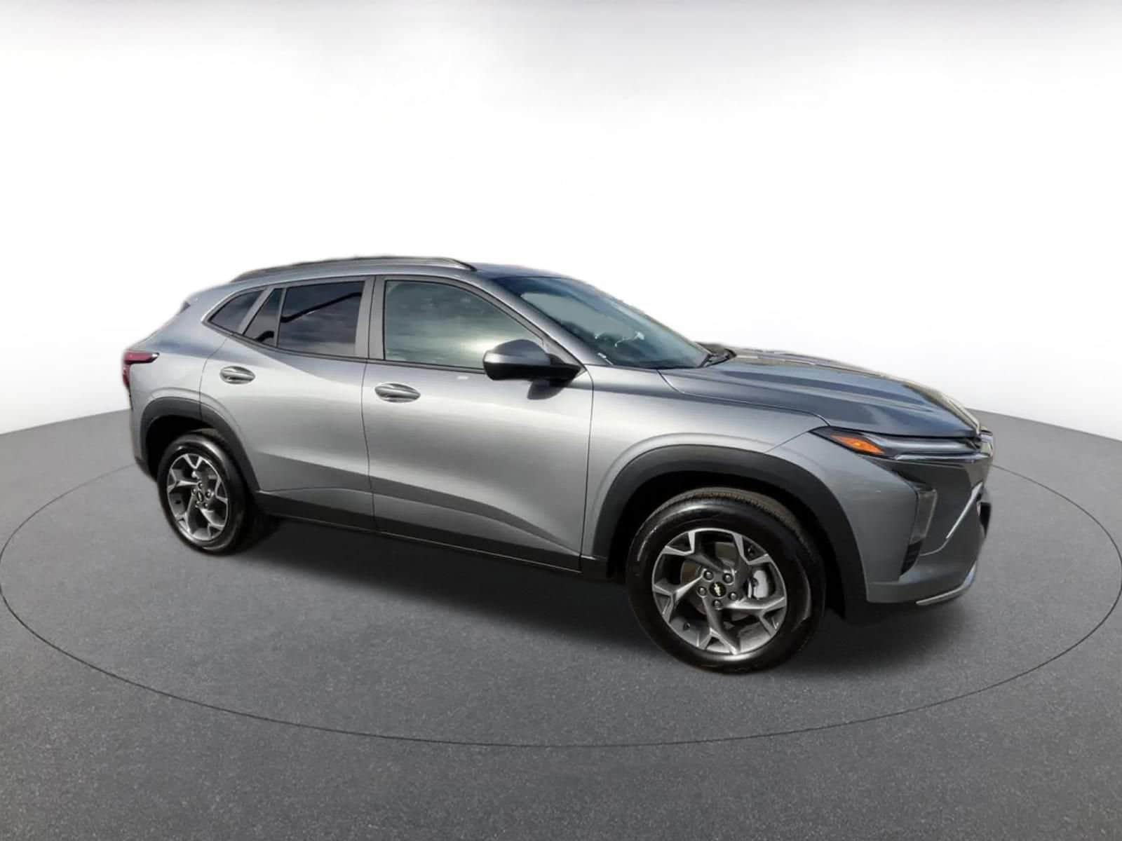 Thumbnail: 2025 Chevrolet Trax - 2