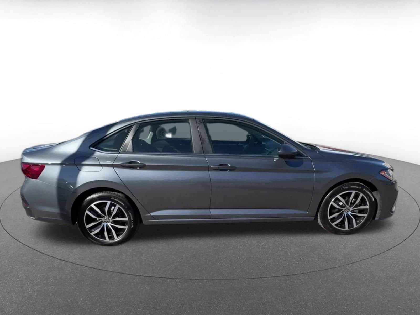 Thumbnail: 2025 Volkswagen Jetta - 16
