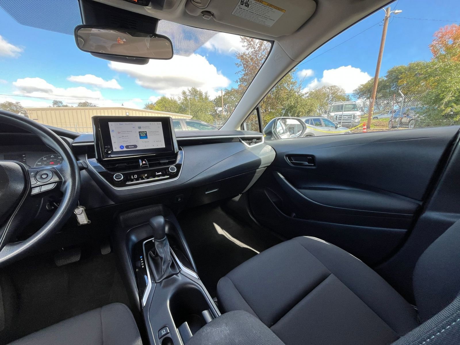 Thumbnail: 2025 Toyota Corolla - 33