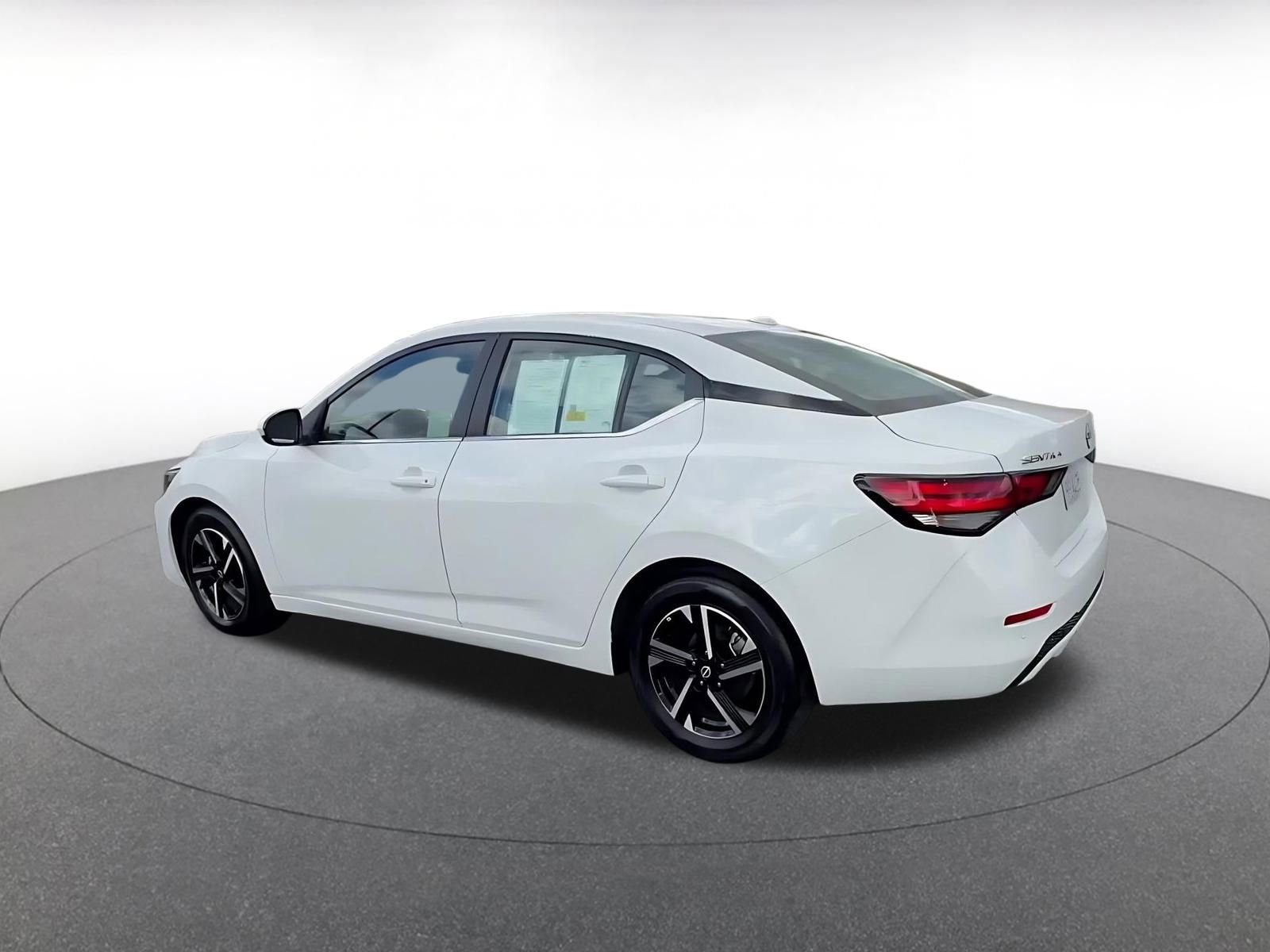 Thumbnail: 2025 Nissan Sentra - 10