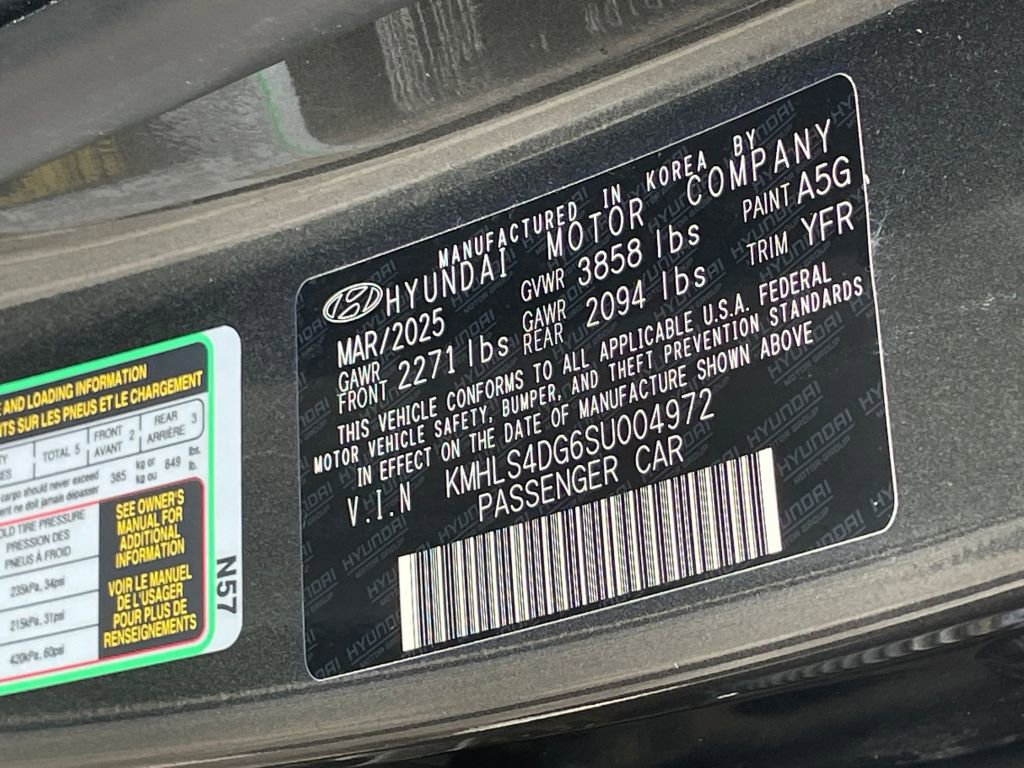 Thumbnail: 2025 Hyundai Elantra - 18