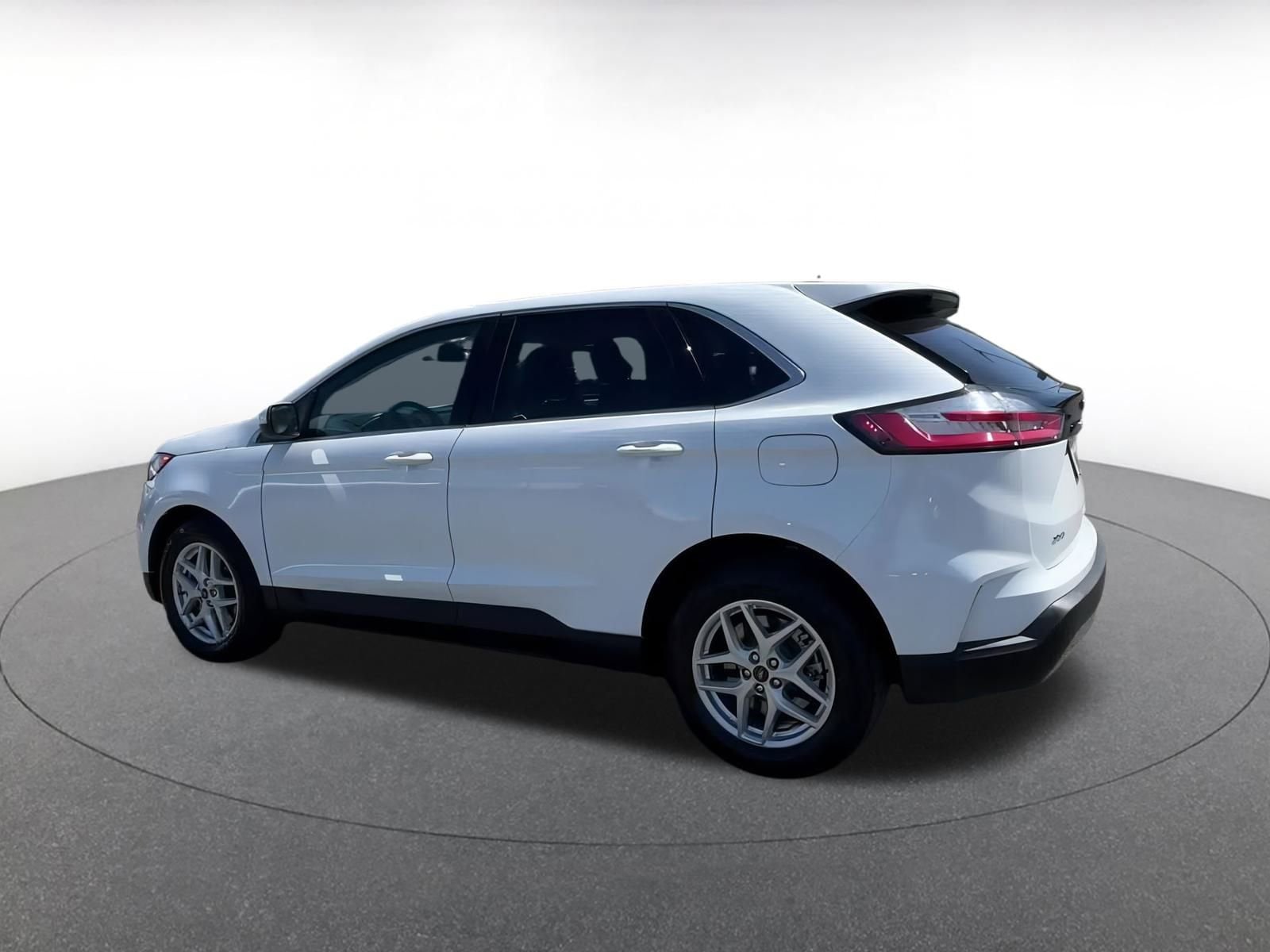 Thumbnail: 2024 Ford Edge - 10
