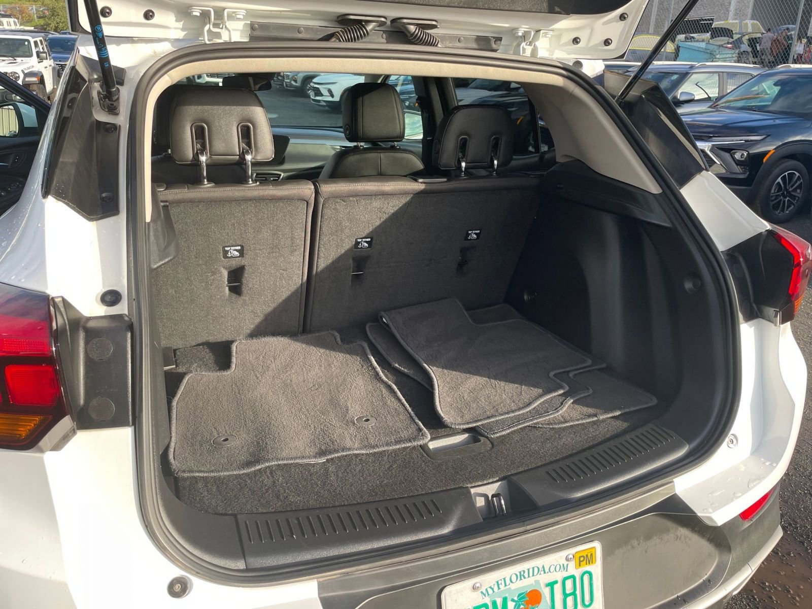 Thumbnail: 2025 Buick Encore GX - 29