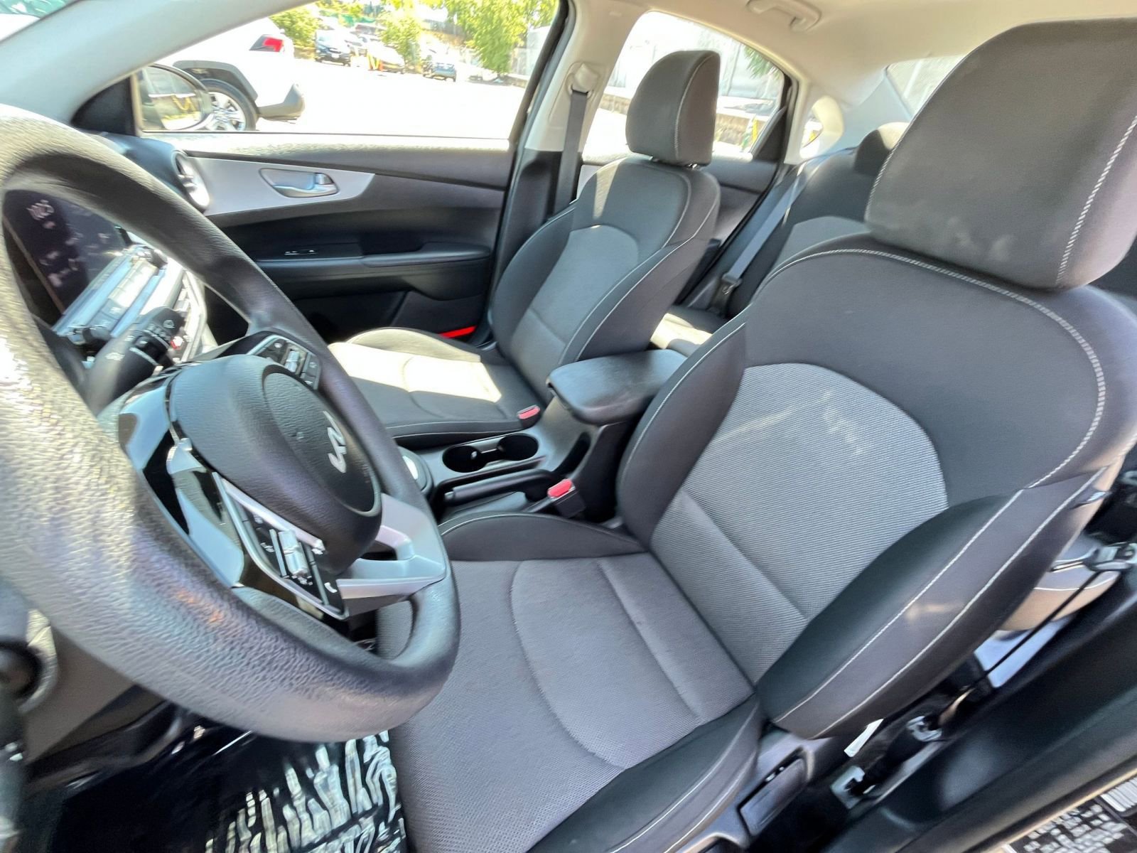 Thumbnail: 2024 Kia Forte - 34