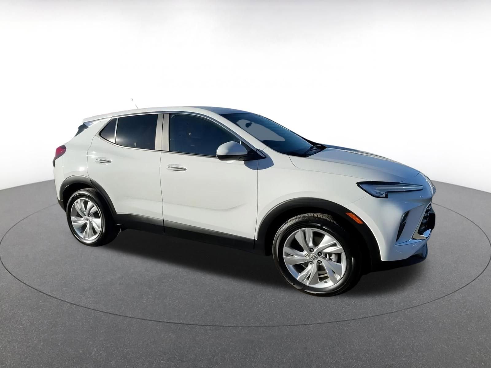 Thumbnail: 2025 Buick Encore GX - 3