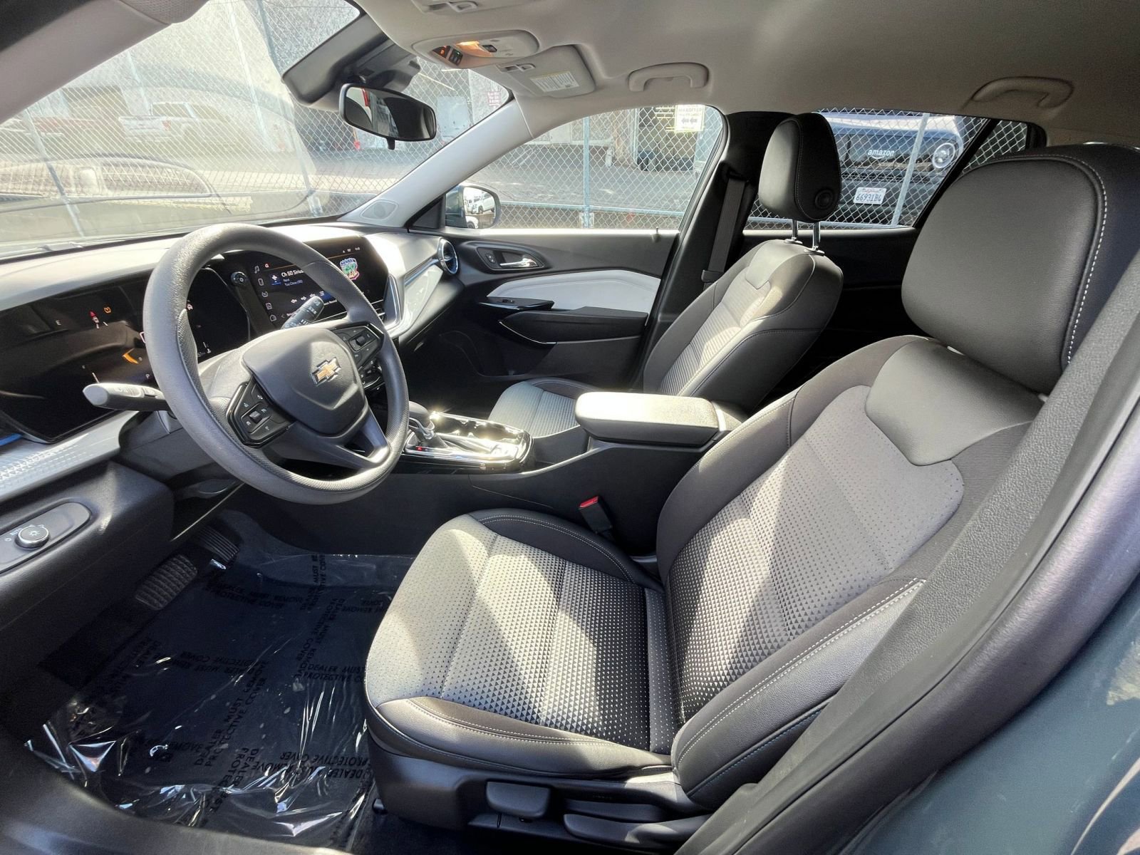 Thumbnail: 2025 Chevrolet Trax - 24