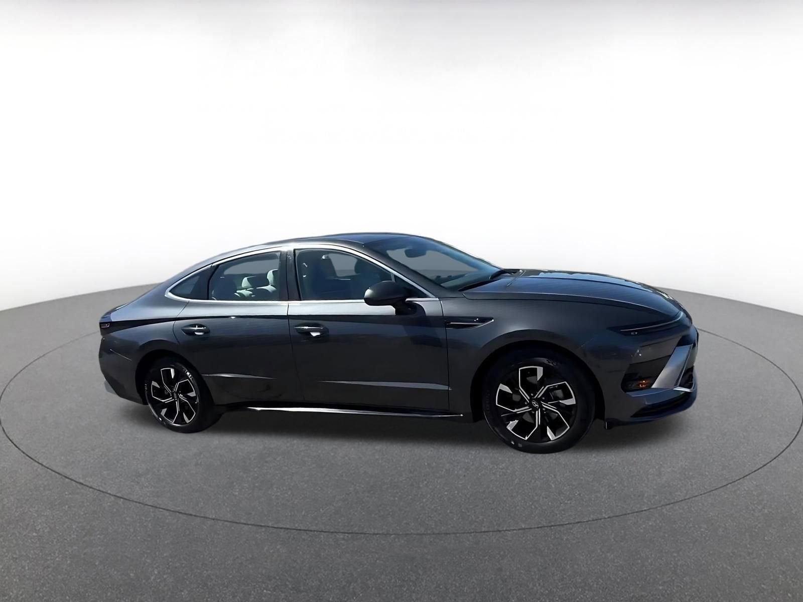 Thumbnail: 2025 Hyundai Sonata - 2