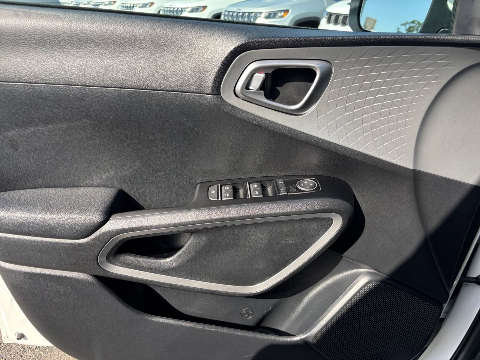 Thumbnail: 2025 Kia Soul - 18