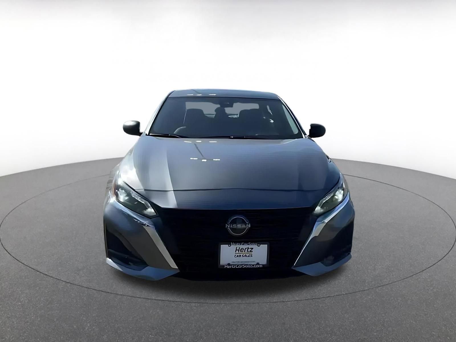 Thumbnail: 2025 Nissan Altima - 4