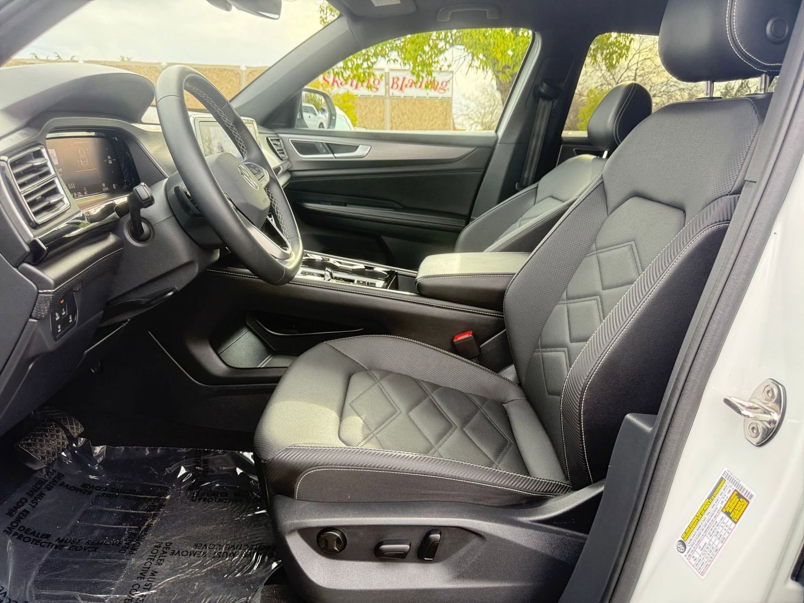 Thumbnail: 2025 Volkswagen Atlas - 27