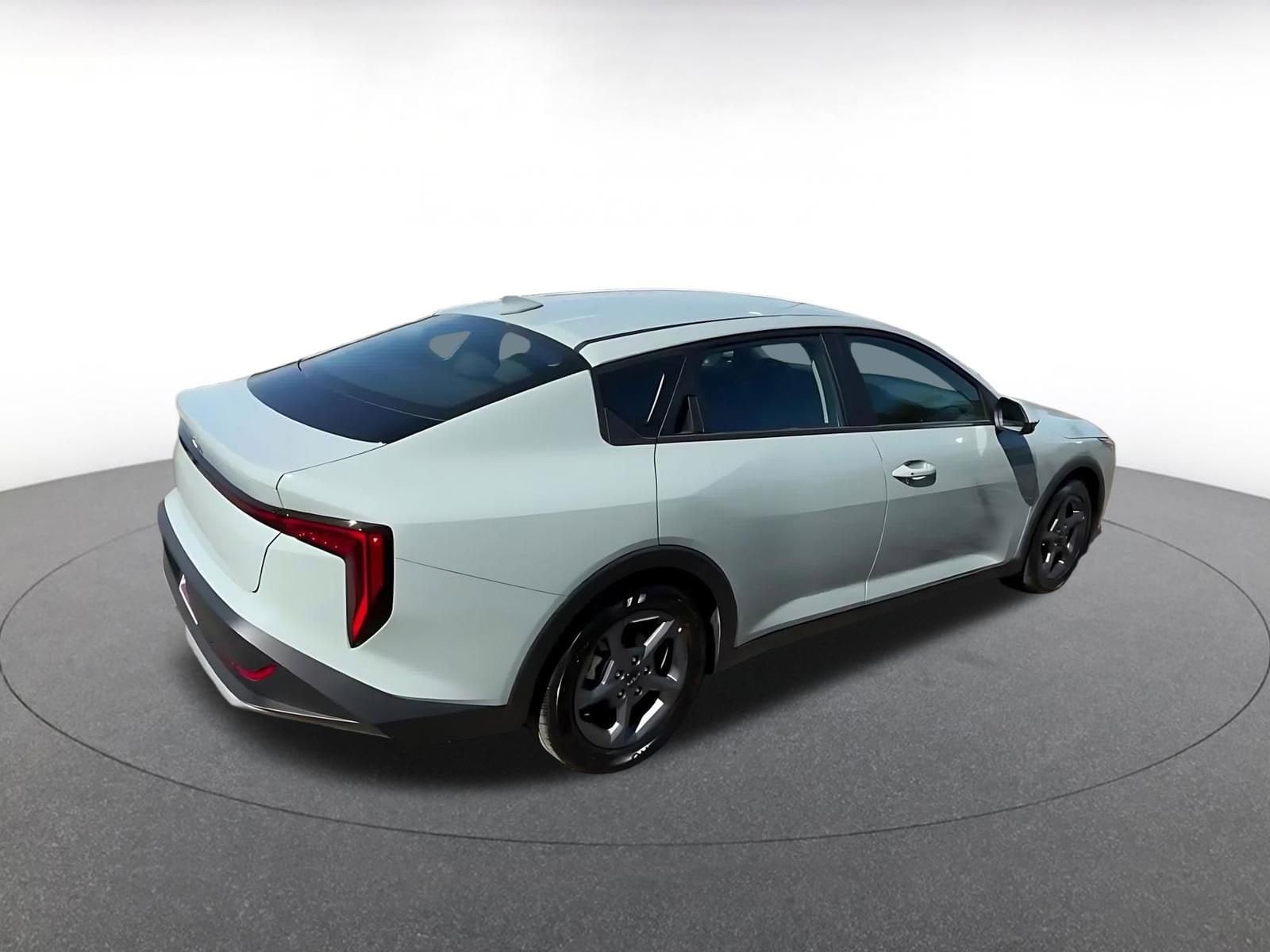 Thumbnail: 2025 Kia K4 - 15