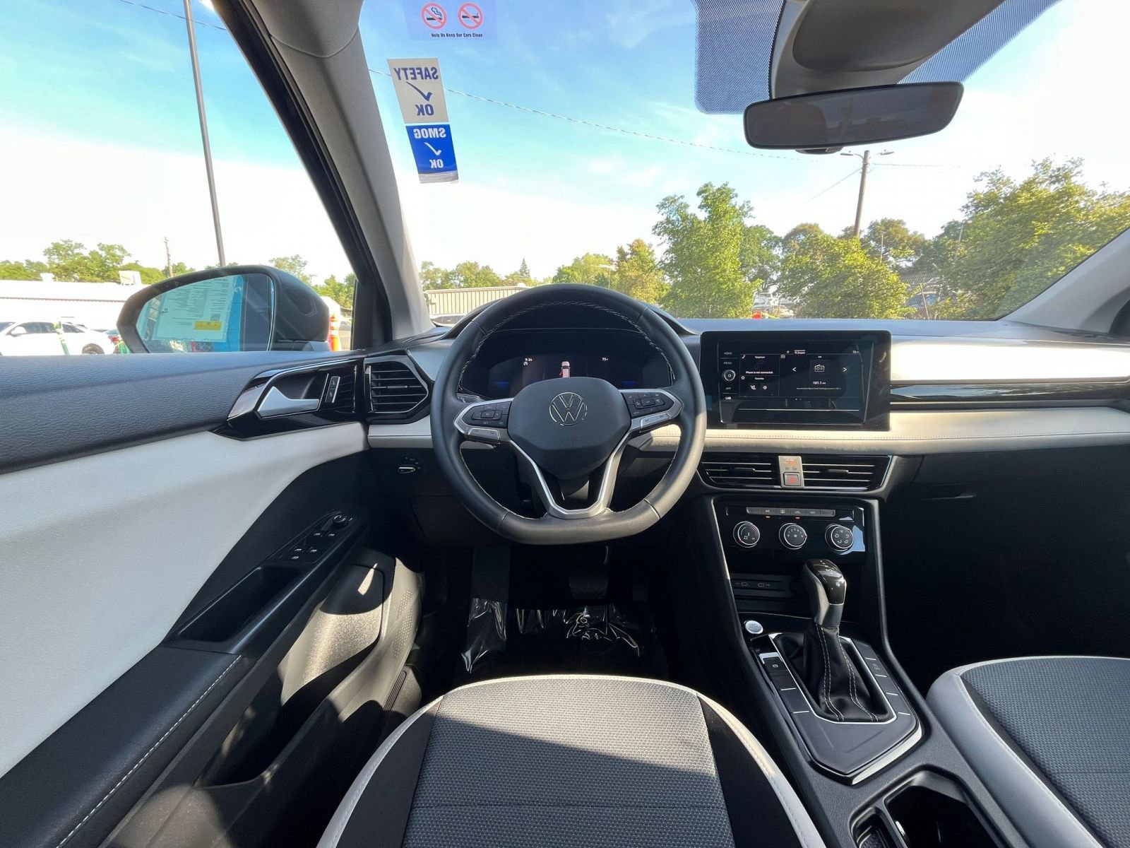 Thumbnail: 2025 Volkswagen Taos - 32