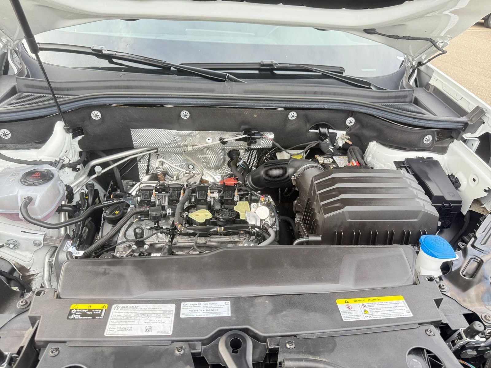 Thumbnail: 2025 Volkswagen Atlas - 32