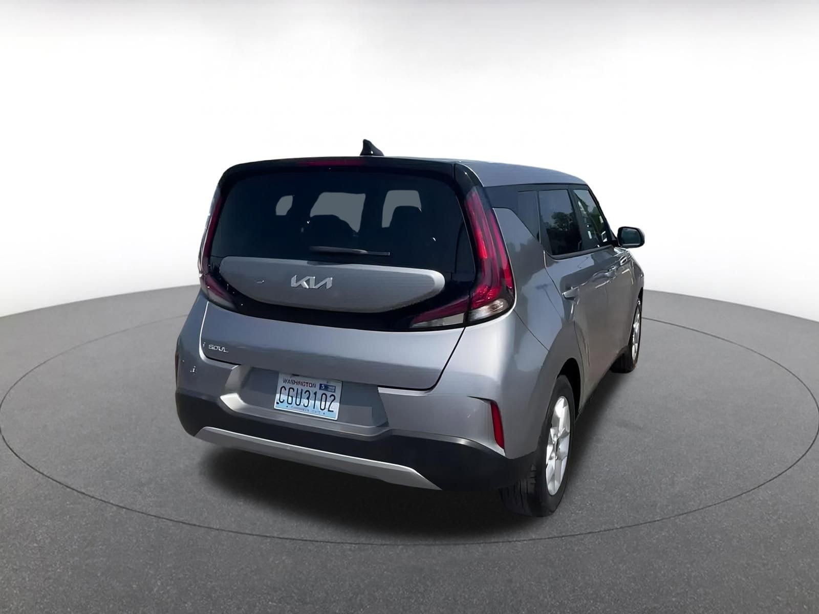 2023 Kia Soul LX 13