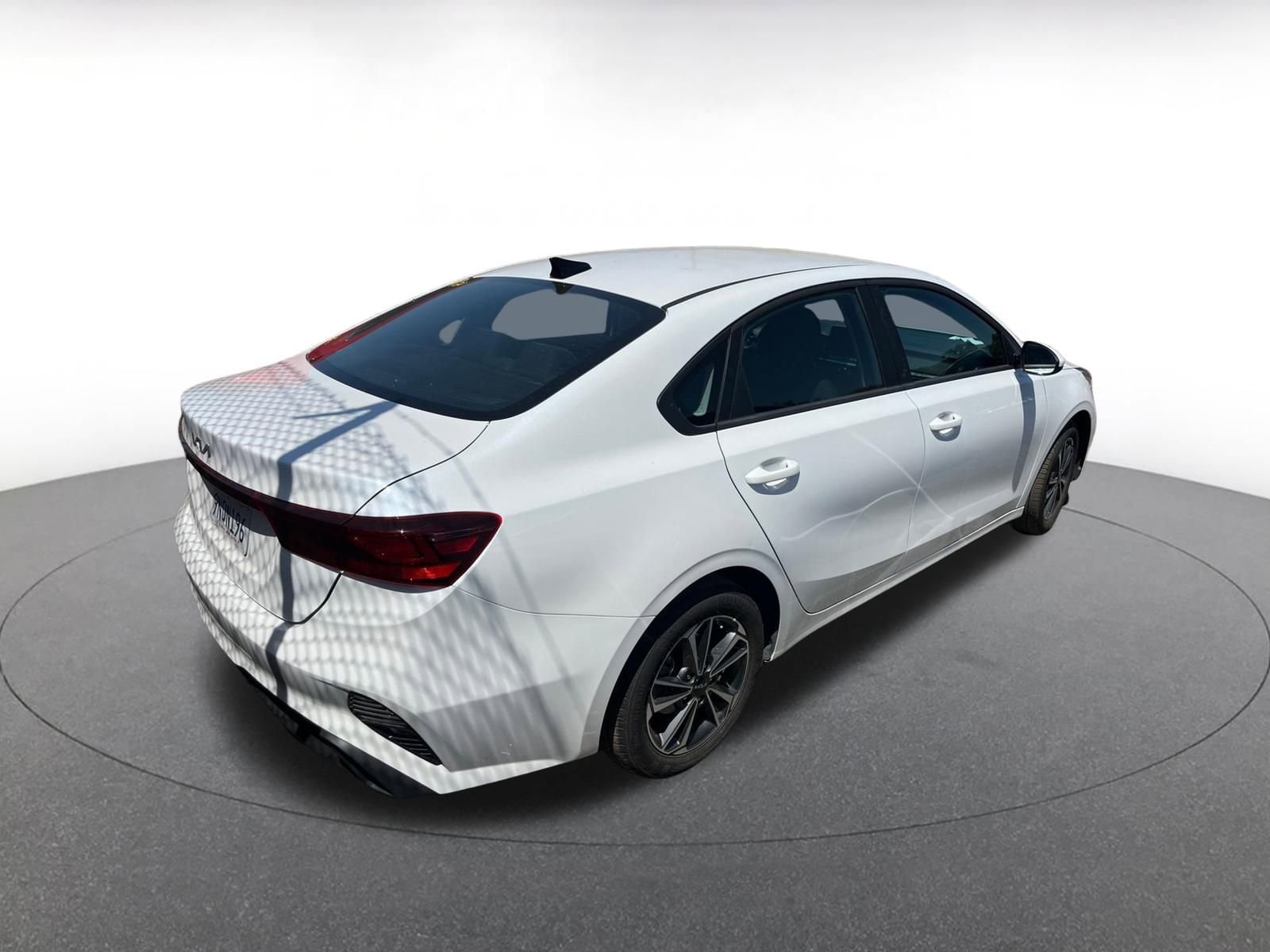 2024 Kia Forte LXS 5