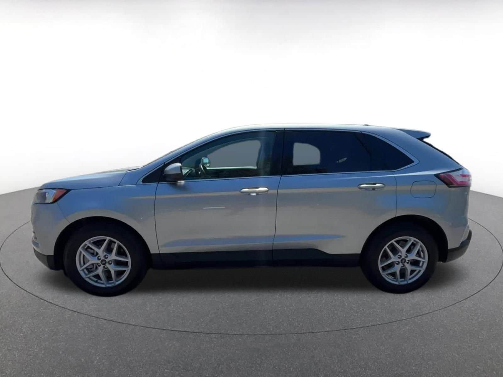 Thumbnail: 2024 Ford Edge - 9