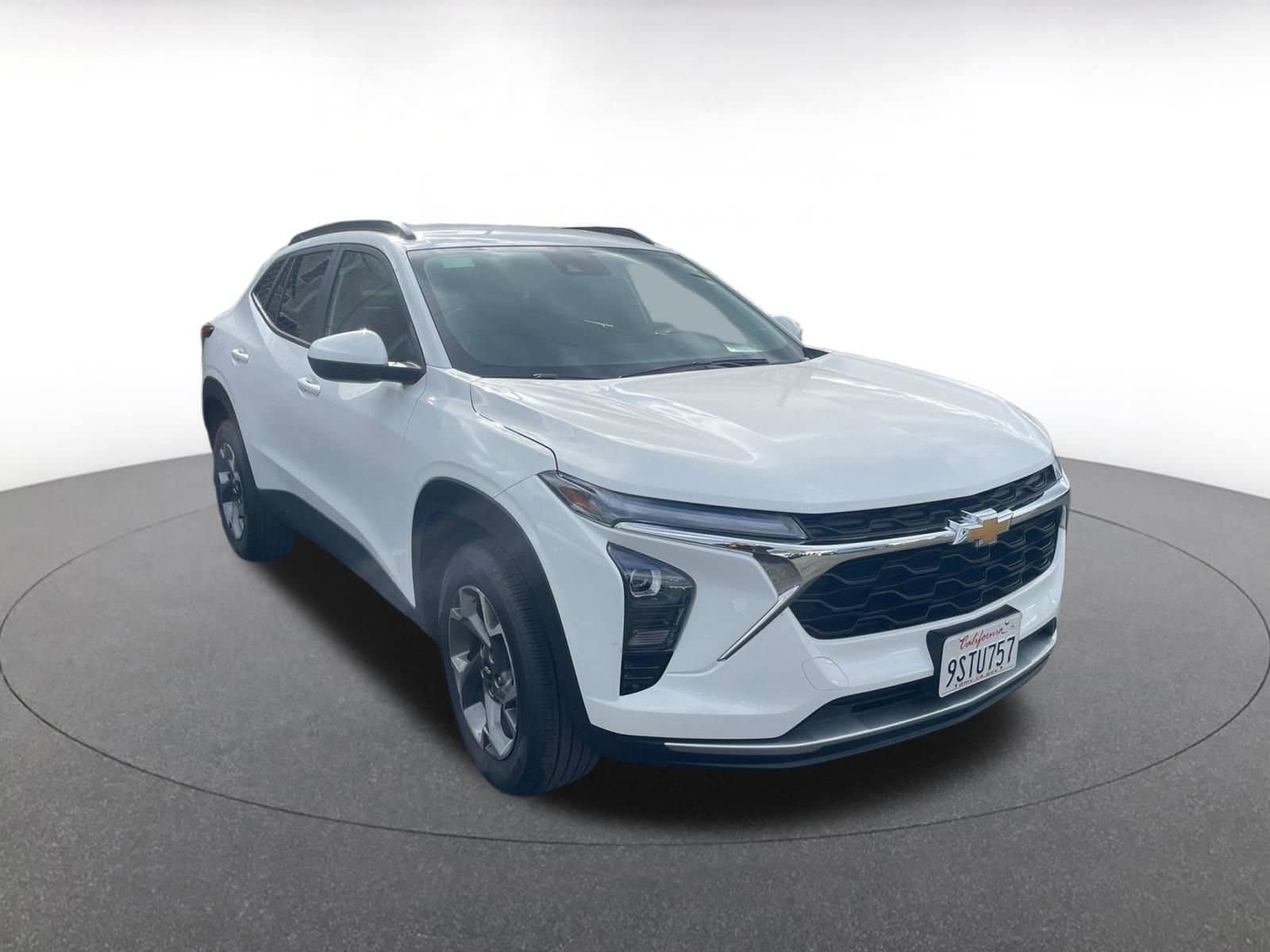 Thumbnail: 2025 Chevrolet Trax - 1