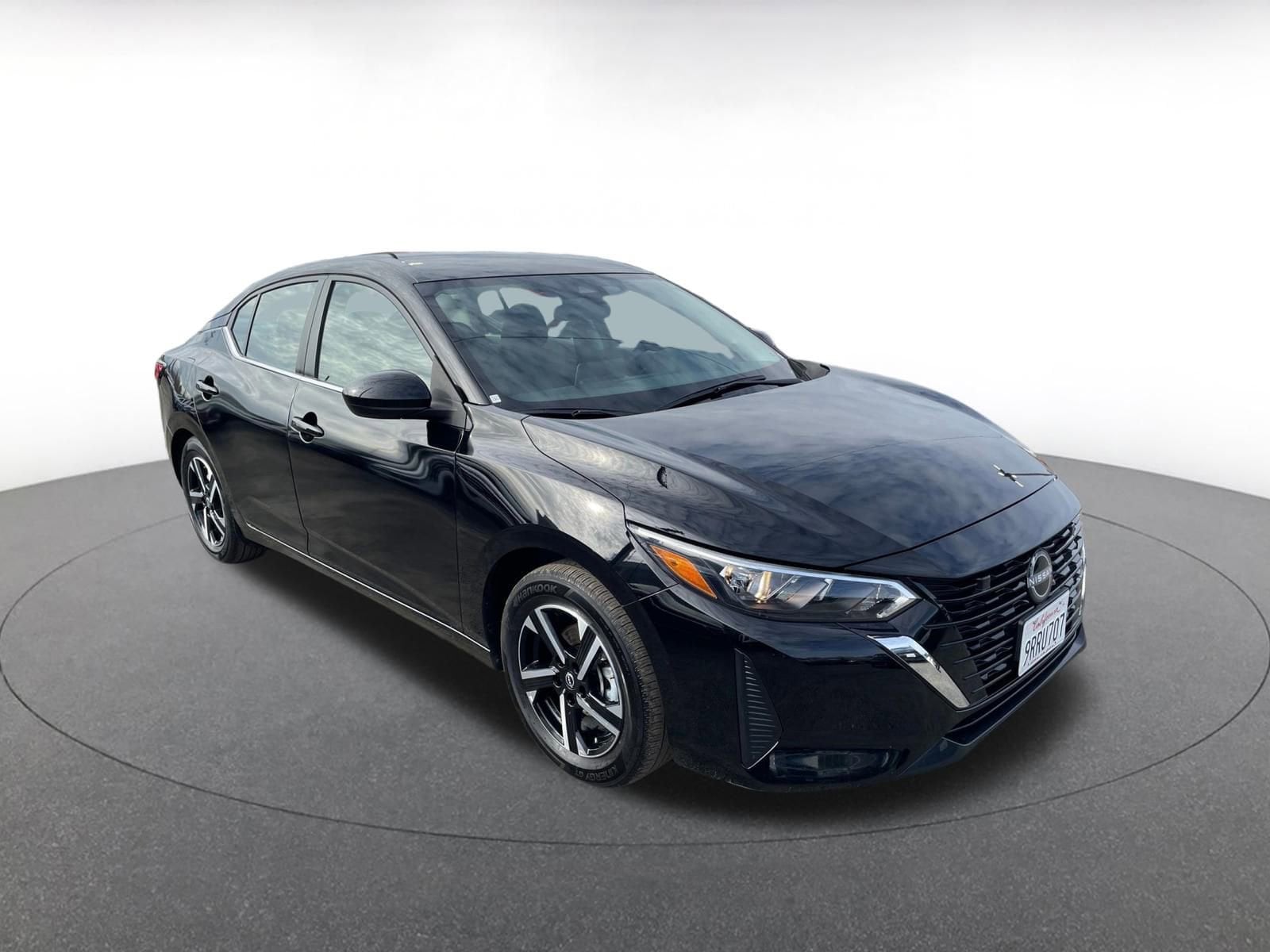 Thumbnail: 2025 Nissan Sentra - 1