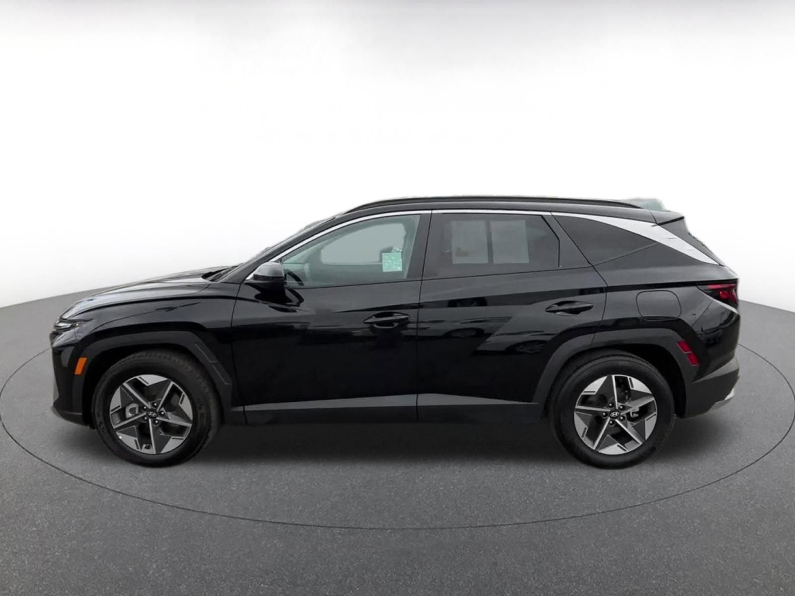 Thumbnail: 2025 Hyundai Tucson - 10