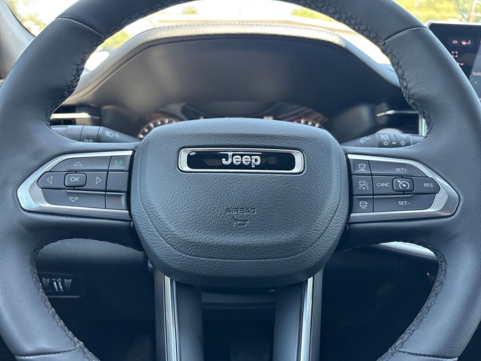 Thumbnail: 2025 Jeep Compass - 29