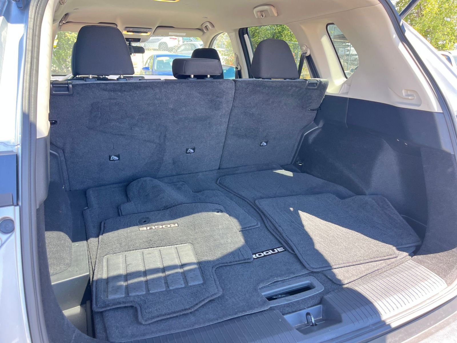 Thumbnail: 2023 Nissan Rogue - 31