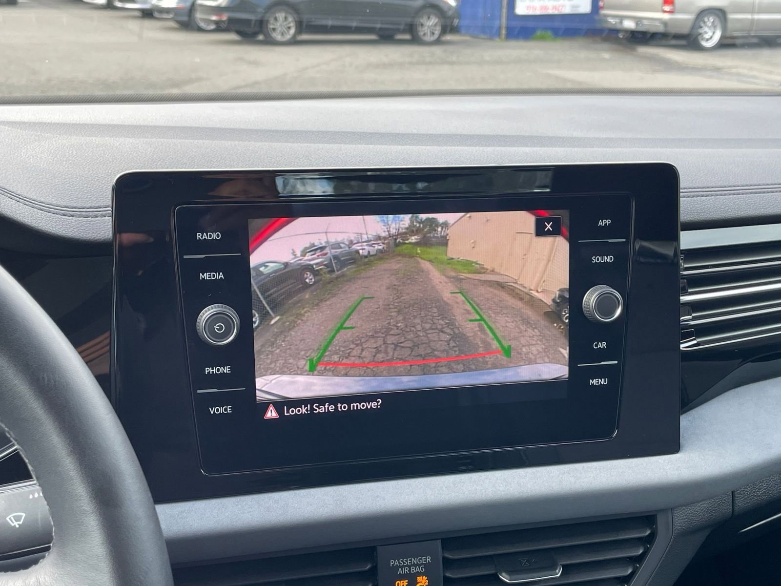 Thumbnail: 2025 Volkswagen Jetta - 17